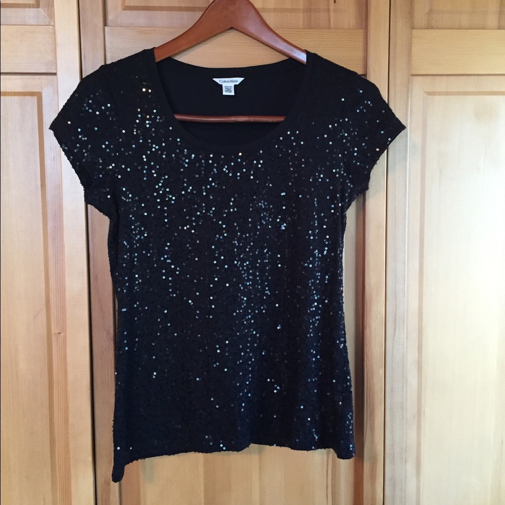 ⭐️ Calvin Klein Sequin Tee